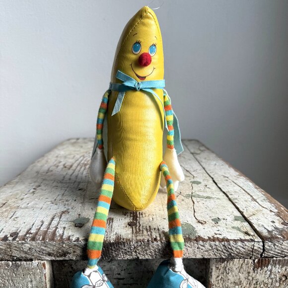AMTOY Super Banana Plush 12 Inch 1982 Vintage Stuffed Toy - Picture 1 of 6
